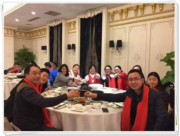 歡樂(lè)的易視界家人們