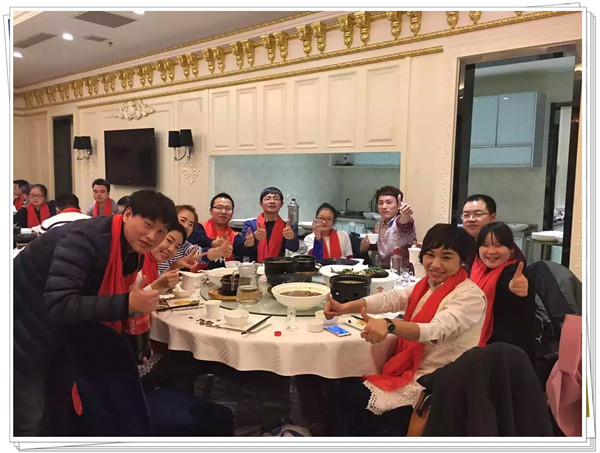 歡樂(lè)的易視界家人們