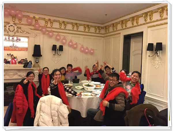歡樂(lè)的易視界家人們